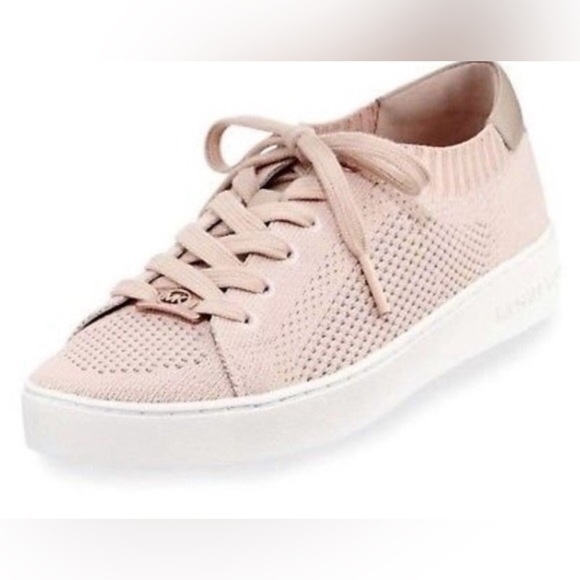 NIB Michael Kors Skyler Lace up Low Top Sneakers - 9 - Picture 1 of 7